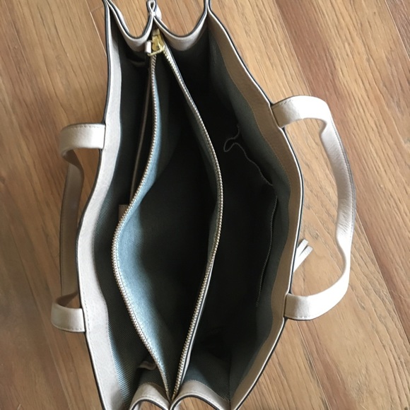 Vince Camuto Bag - Picture 6 of 11